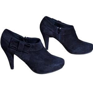 ME TOO Black Suede Bow Ankle Booties Heel‎ Women's Size 7M